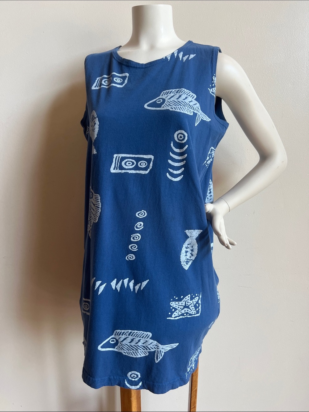 Sleeveless Blue Fish-Print Shift Dress